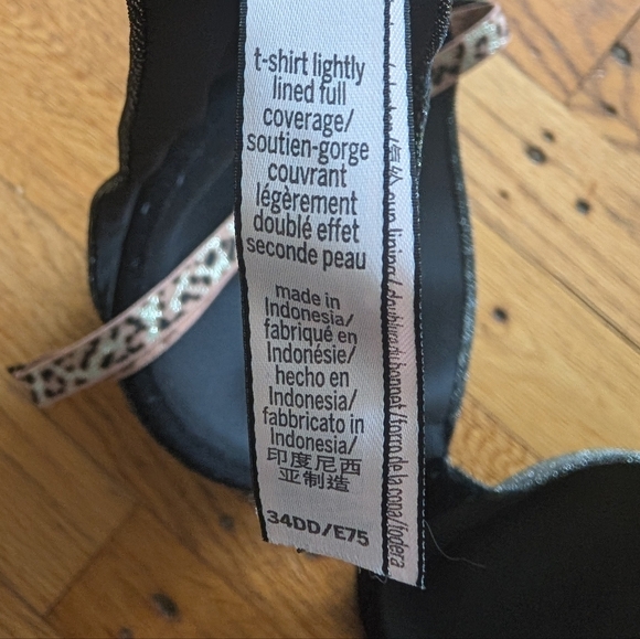 Victoria's Secret Shimmering Black Full Coverage T-Shirt Bra - Picture 7 of 7